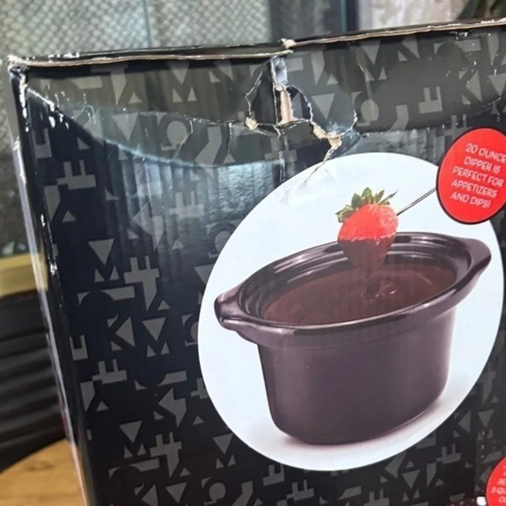Disney Mickey Mouse Slow Cooker Set:5-Quart Oval & 20-Ounce Dipper Black Red NIB